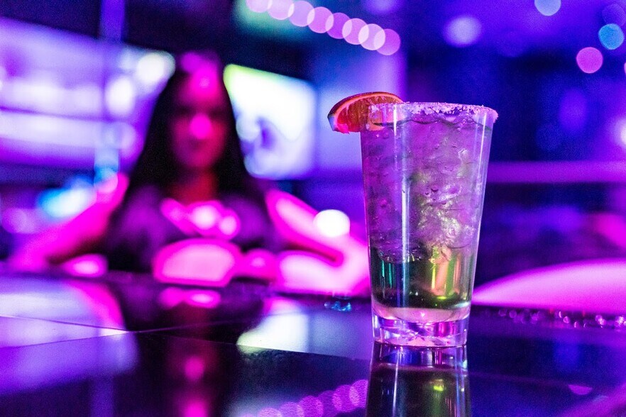 More Photos Of 5957 Terminal Avenue Ave, Colorado Springs Bar For Sale