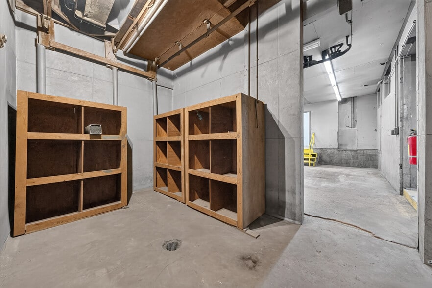 More Photos Of 409 Wagstaff Rd, Fuquay-Varina Manufacturing For Sale