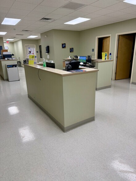 More Photos Of 514 Mary Esther Cut, Fort Walton Beach Office For Sale