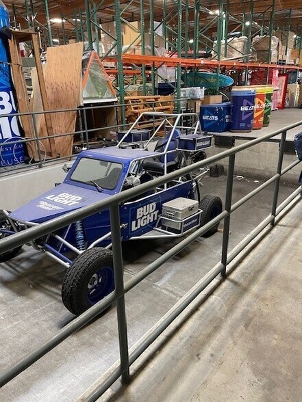 More Photos Of 2082 E Gladwick St, Rancho Dominguez Warehouse For Lease