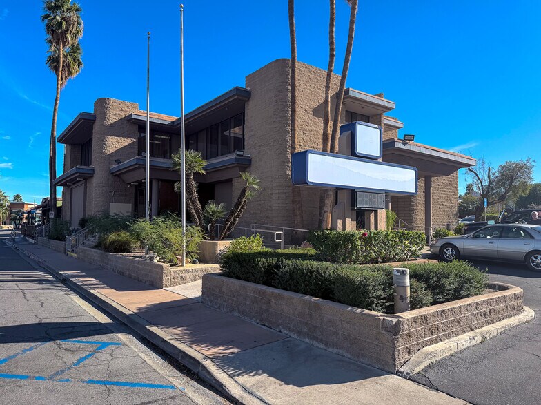 Primary Photo Of 73301 Highway 111, Palm Desert Bank For Sale