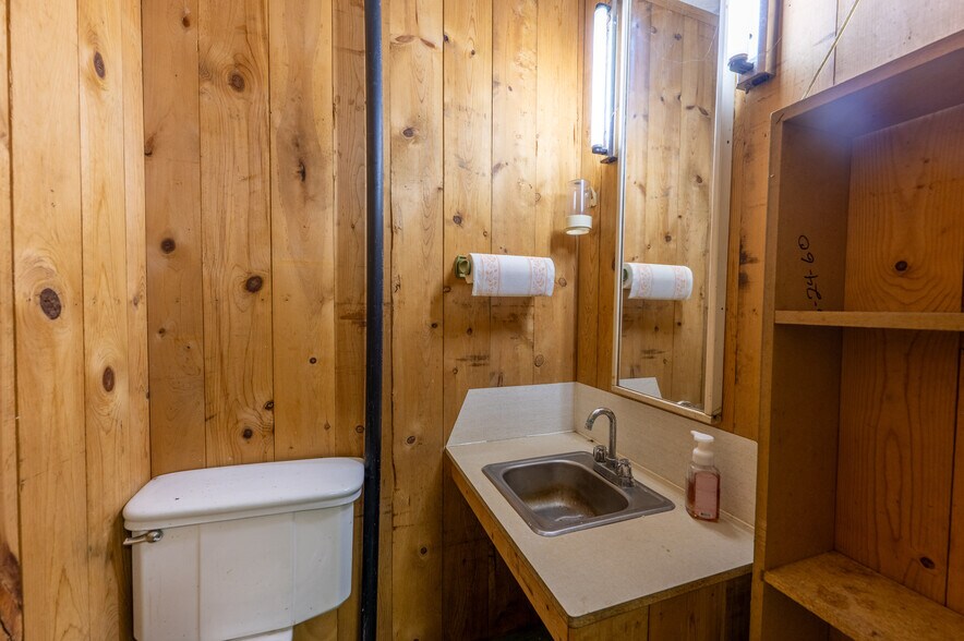 More Photos Of 6297 Columbia Rd NW, Dover Specialty For Sale