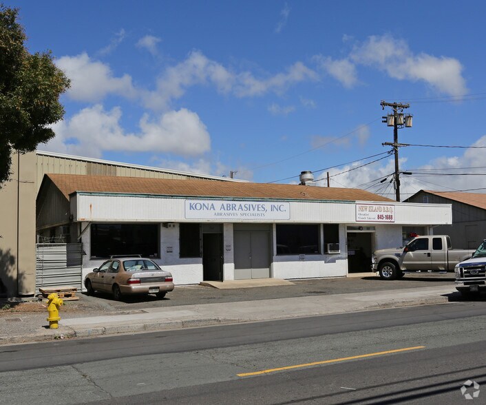 148206 Mokauea St, Honolulu, HI 96819