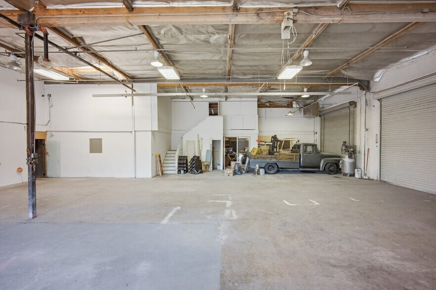 More Photos Of 543 Birch St, Lake Elsinore Warehouse For Sale