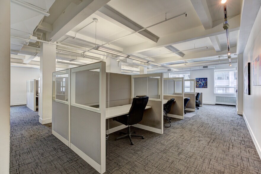 More Photos Of 510 Boul Saint-Laurent, Montréal Loft Creative Space For Sale