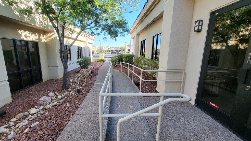 More Photos Of 7884 W Sahara Ave, Las Vegas Medical For Sale