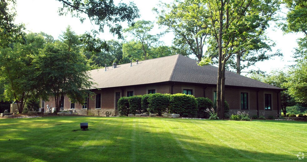 More Photos Of 1111 US Highway 20, Michigan City Truck Terminal For Lease