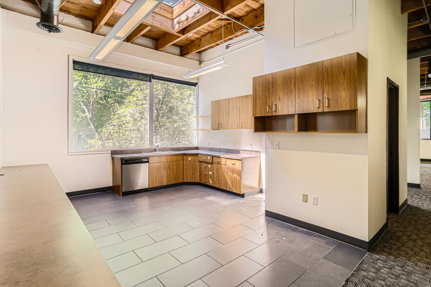 More Photos Of 632-636 NW 21st Ave, Portland Loft Creative Space For Sale