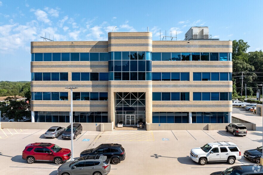 More Photos Of 2191 Defense Hwy, Crofton Medical For Lease