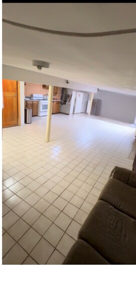 More Photos Of 109-111 Fleming Ave, Newark Apartments For Sale