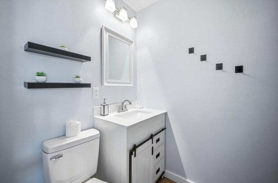 More Photos Of 5214 Old Lake Rd, Geneva Apartments For Sale