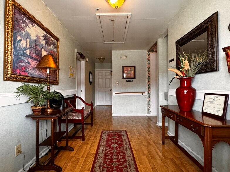 More Photos Of 218 Ridge St, Charlottesville Specialty For Sale