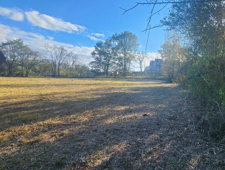 More Photos Of 199 Garner Rd, Bridgeport Land For Sale