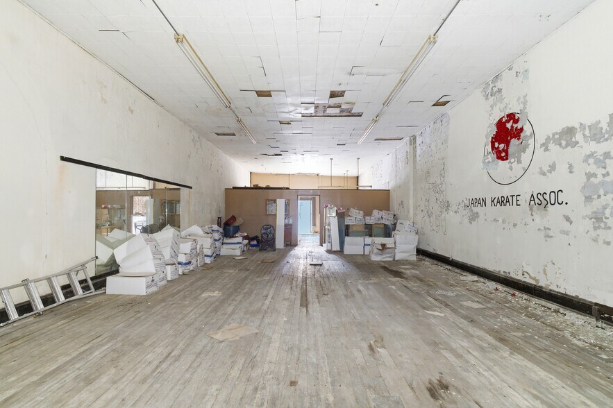 More Photos Of 1081-1087 Mt Vernon ave, Columbus Flex For Sale