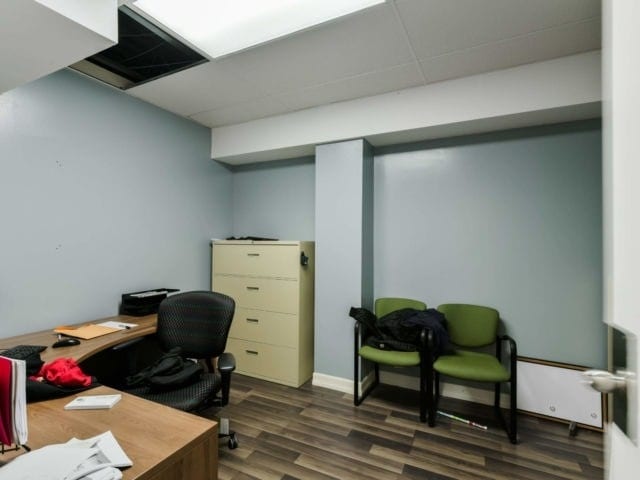 More Photos Of 355 Rexdale Blvd, Toronto Auto Repair For Sale