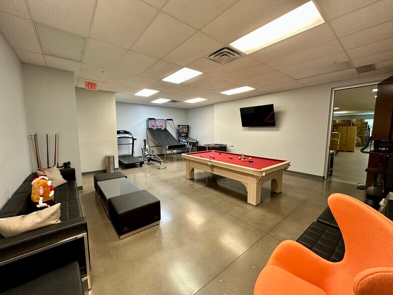 More Photos Of 3301 Matrix Dr, Richardson Research And Development For Lease