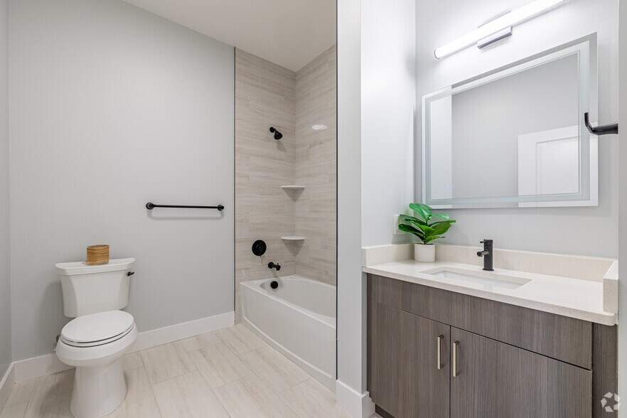 More Photos Of 34-40 Hudson St, Newark Apartments For Lease