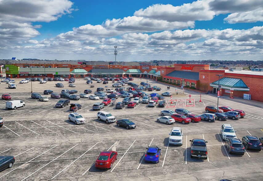 More Photos Of 1701 -1717 E Empire St, Bloomington Storefront For Sale