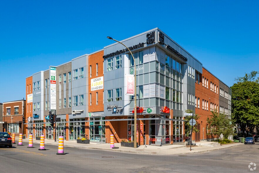 Primary Photo Of 5773-5781 Boul Gouin O, Montréal Medical For Lease