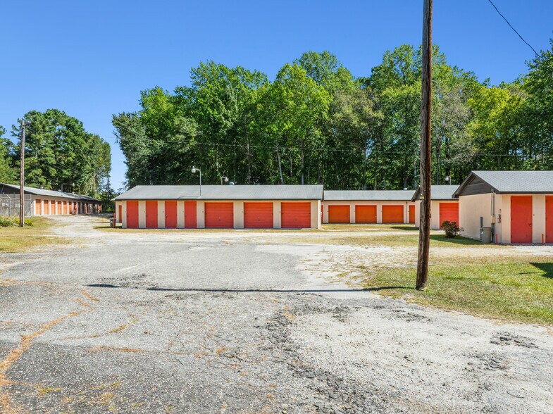More Photos Of 1007 E US 74 Hwy, Hamlet Specialty For Sale