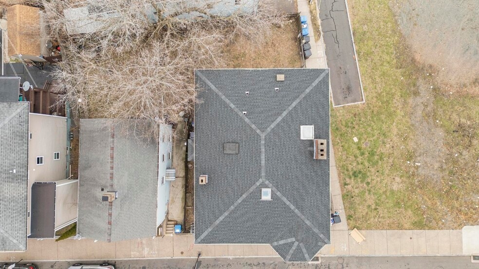 More Photos Of 380 Arch St, New Britain Apartments For Sale