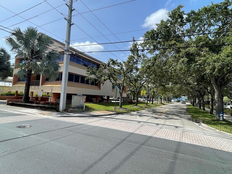 More Photos Of 500 SE Osceola St, Stuart Medical For Sale