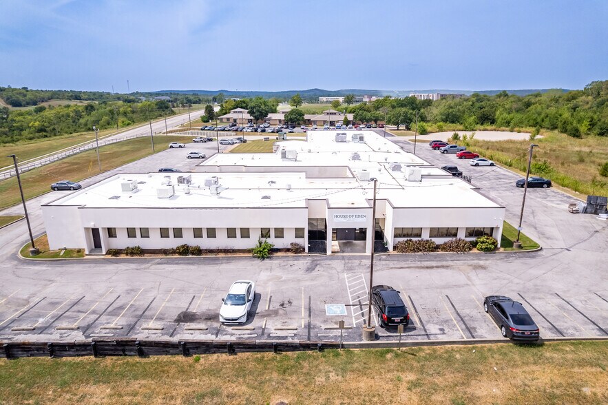 More Photos Of 3604-3606 N Martin Luther King Jr Blvd, Tulsa Medical For Lease