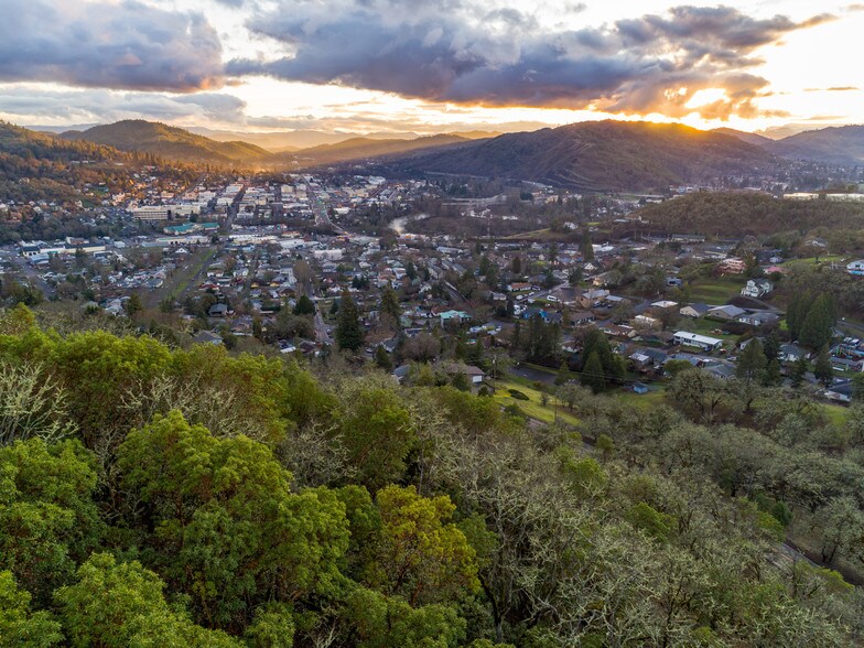 More Photos Of NE Beulah Dr, Roseburg Land For Sale