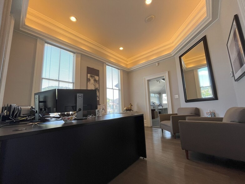 More Photos Of 824 E St, San Rafael Office For Lease
