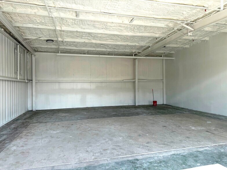 More Photos Of 11120 S Cleveland Ave, Fort Myers Freestanding For Lease