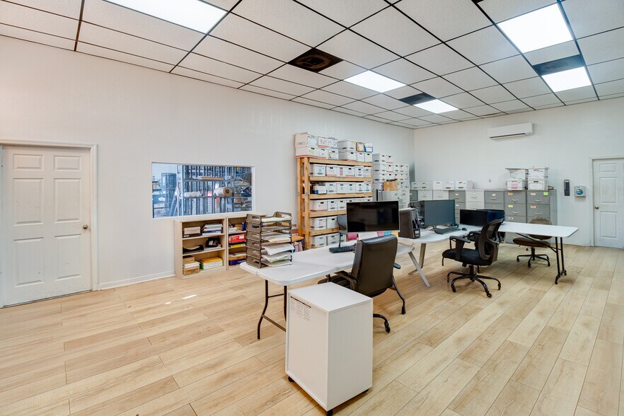 More Photos Of 103 Highland St, Orange City Warehouse For Sale