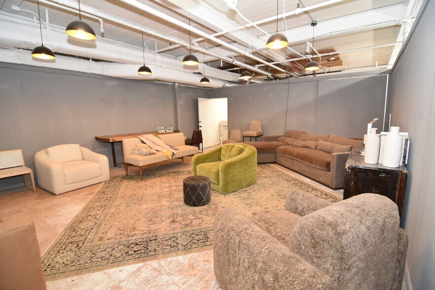 More Photos Of 1026 Main Ave SE, Hickory Manufacturing For Sale