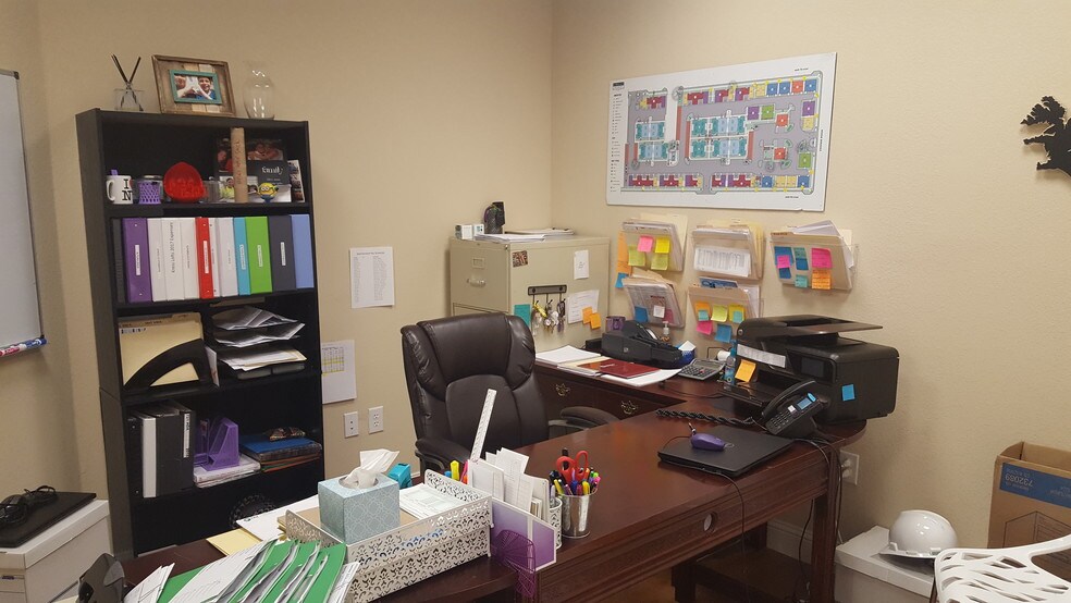 More Photos Of 613 Austin Ave, Waco Storefront Retail Office For Sale