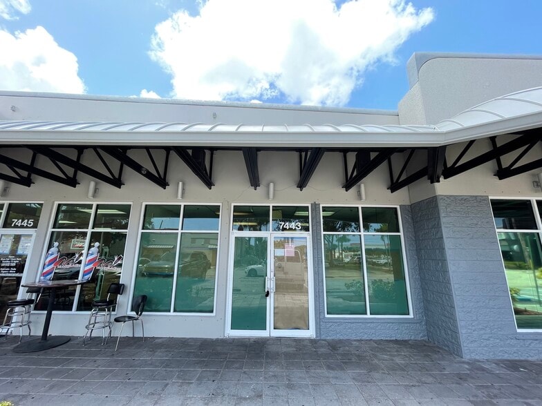 More Photos Of 7427-7451 S Military Trl, Lake Worth Unknown For Lease