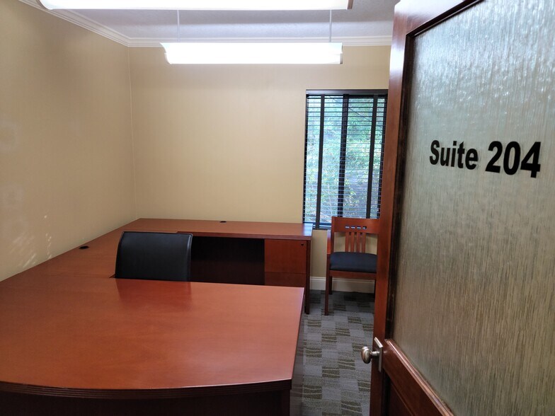 More Photos Of 350 E Pine St, Orlando Office For Lease