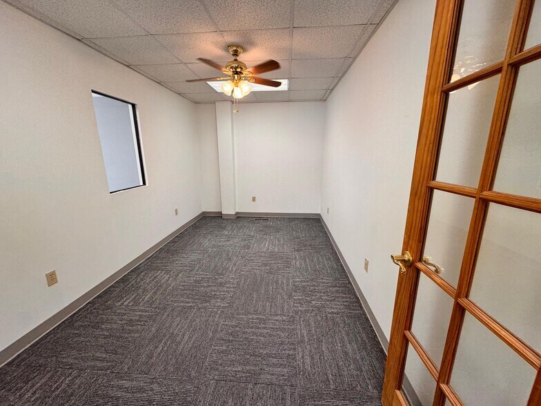 More Photos Of 7723 Trappe Rd, Dundalk Medical For Sale