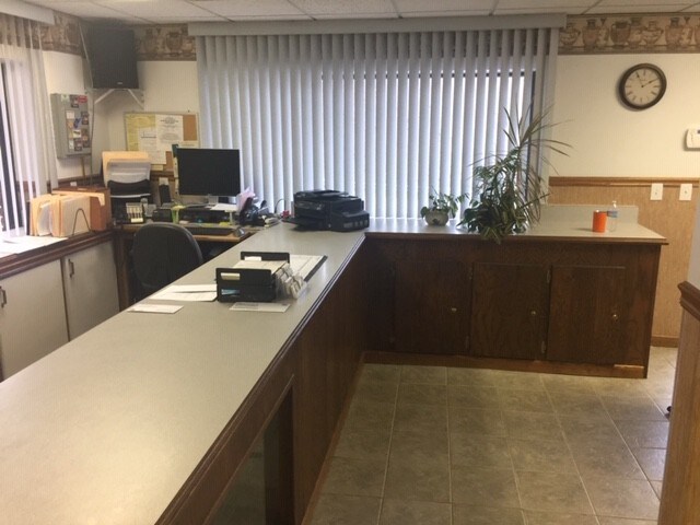 More Photos Of 934 Little Coal River Rd, Alum Creek Office For Lease