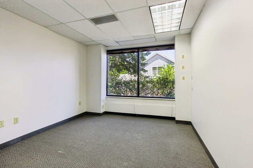 More Photos Of 8120 S Holly St, Centennial Medical For Sale