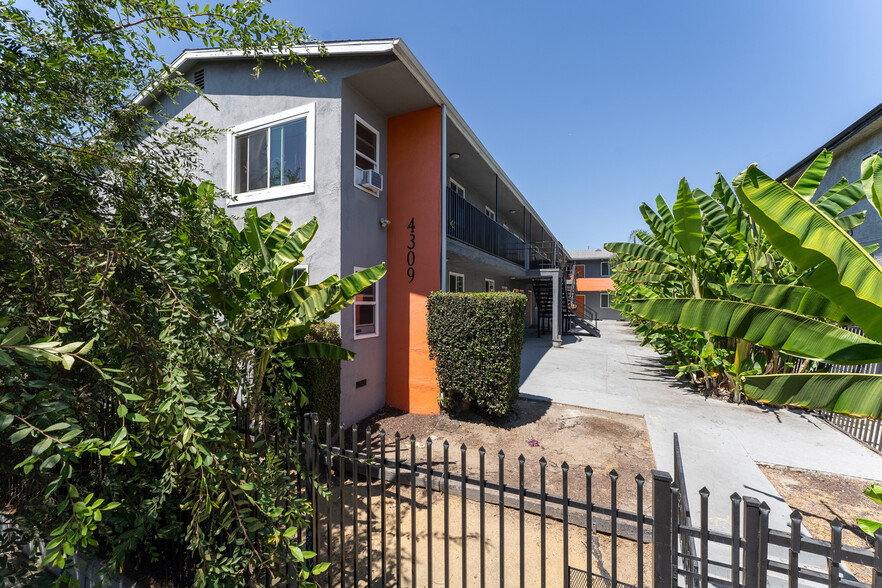 Primary Photo Of 4309 W Adams Blvd, Los Angeles Apartments For Sale