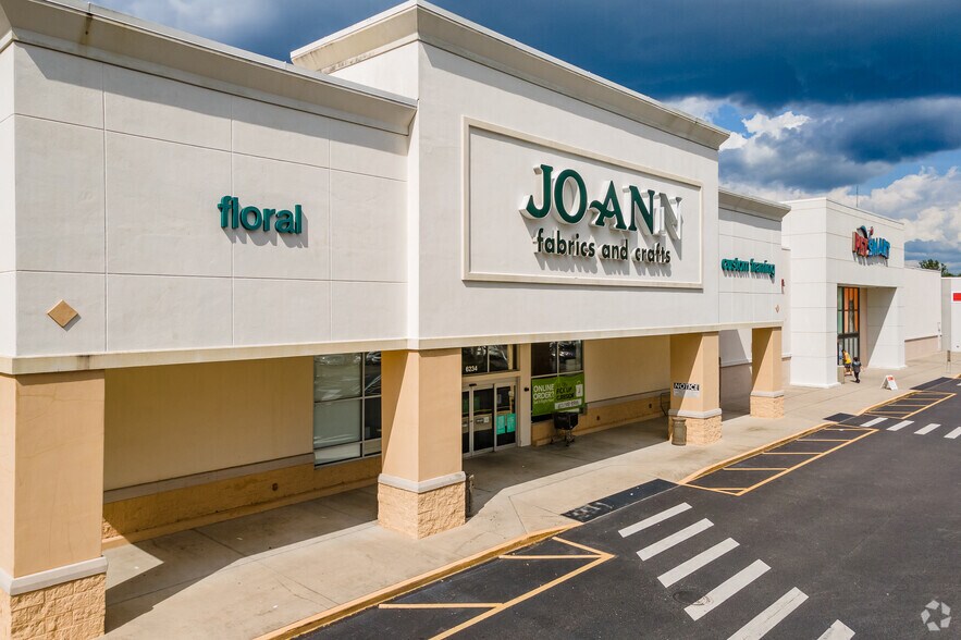 More Photos Of 6200-6290 Commerce Palms Blvd, Tampa Palms General Retail For Lease