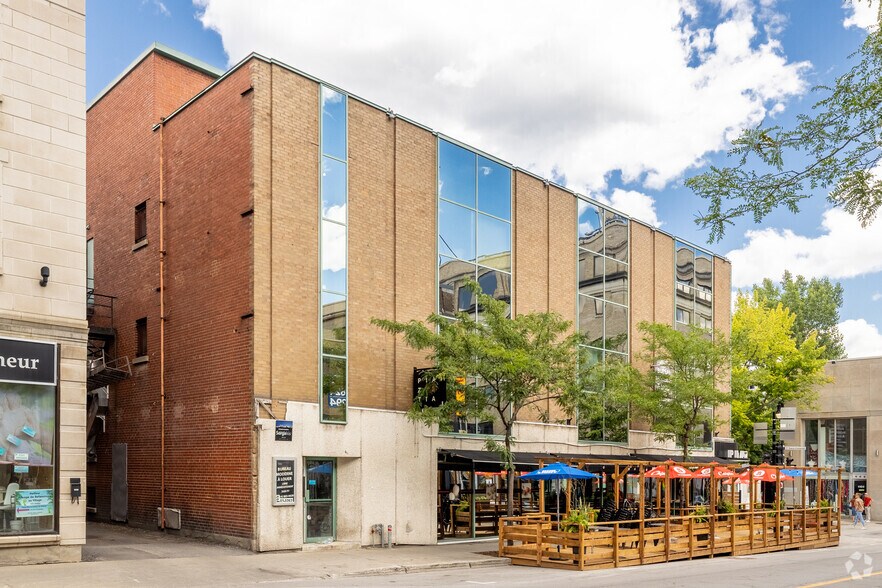 More Photos Of 1101-1103 Rue Sainte-Catherine E, Montréal Office For Sale