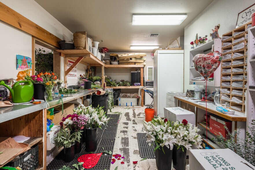 More Photos Of 1260-1278 Broadway, Sonoma Freestanding For Sale