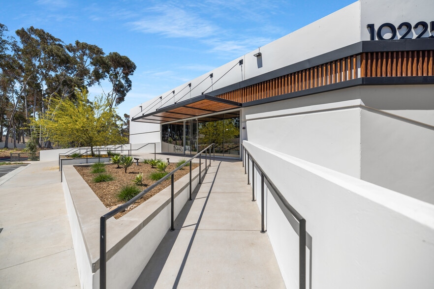 More Photos Of 10225 Willow Creek Rd, San Diego Light Manufacturing For Lease