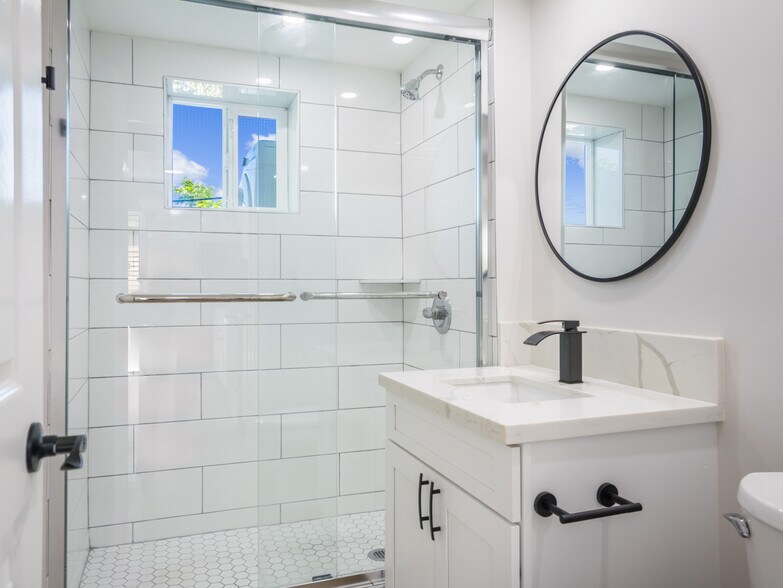 More Photos Of 54 Maluniu Ave, Kailua Apartments For Sale