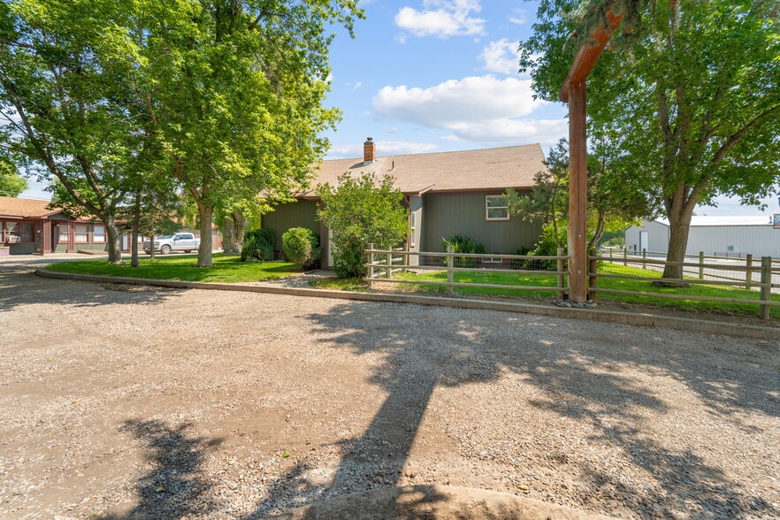 More Photos Of 223 Main St, Meeker Apartments For Sale