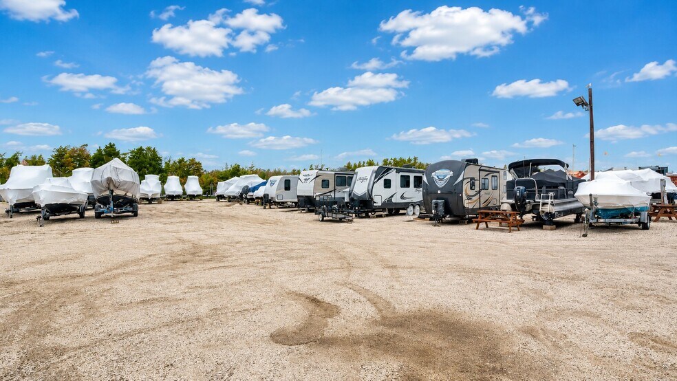 More Photos Of 470 S Green St, Tuckerton Marina For Sale