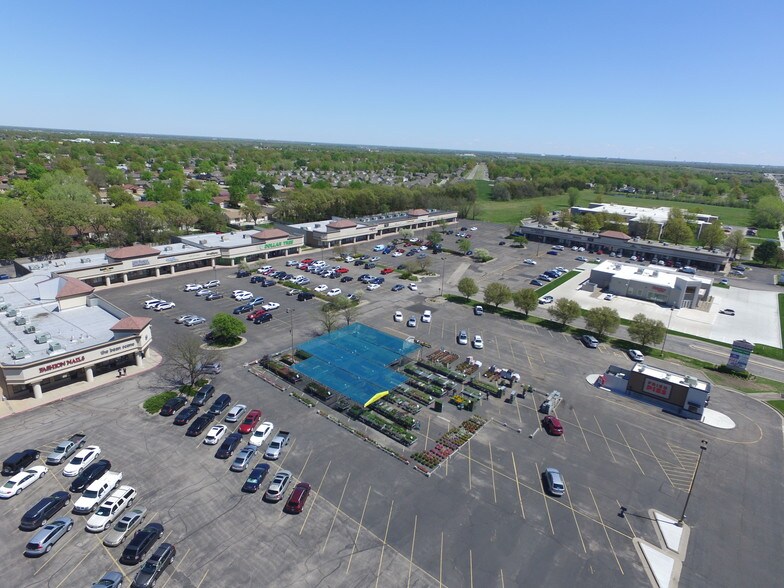 More Photos Of 8414 W 13th St, Wichita Unknown For Lease