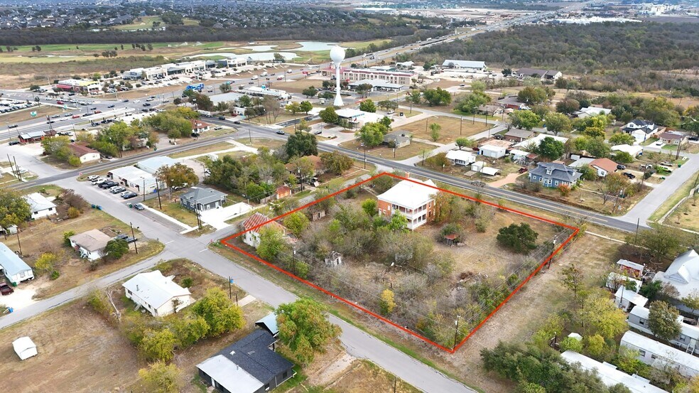 More Photos Of 709 N Lexington St, Manor Specialty For Sale