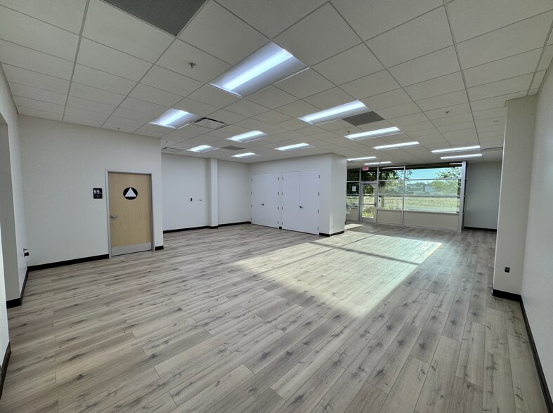 More Photos Of 17383 Manthey Dr, Lathrop Light Distribution For Lease