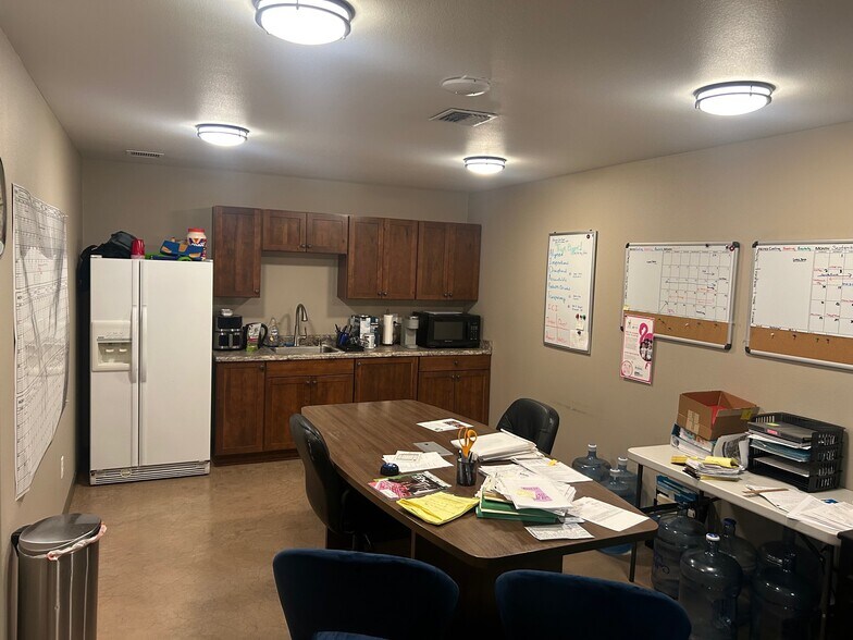 More Photos Of 1157 N Napa St, Spokane Office For Lease